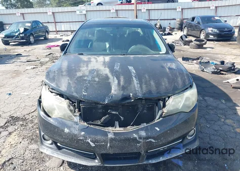 2014 Toyota Camry Se V6 z USA, uszkodzony, nr VIN 4T1BK1FK3EU544389